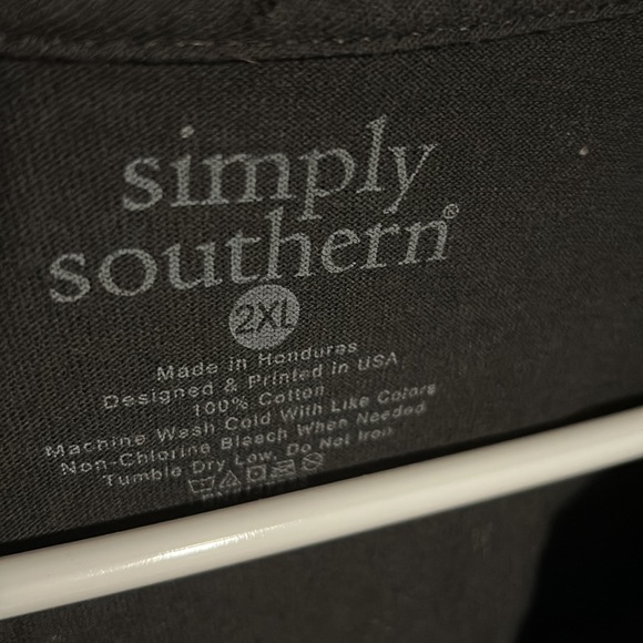 Two Women’s 2X Long Sleeve T-shirts - Picture 8 of 8